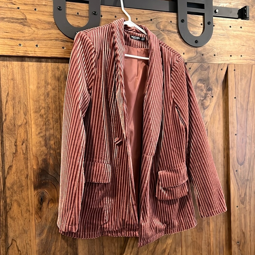 Mauve velvet blazer